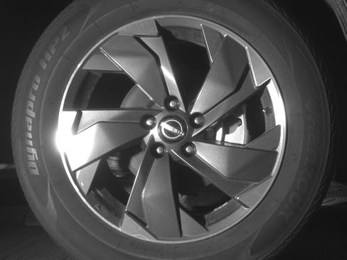 Used 2025 Nissan Rogue SV AWD/4WD image 13
