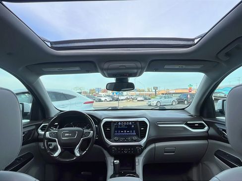 Used 2019 GMC Acadia SLT image 14