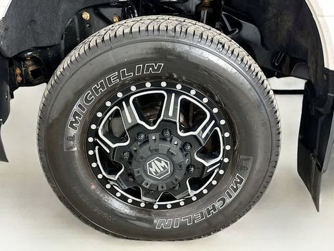 Certified 2018 Ford F350 Platinum w/ Platinum Ultimate Package image 8