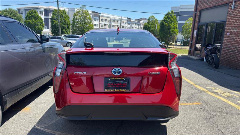 Used 2017 Toyota Prius Three Touring w/ Protection Package FWD image 7