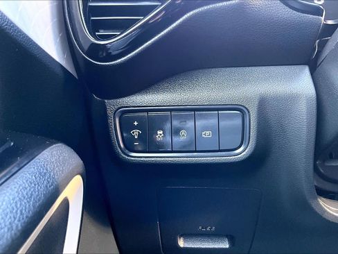 Certified 2023 Kia Soul GT-Line FWD image 33