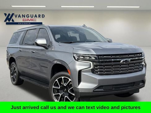 Used 2021 Chevrolet Suburban RST image 1