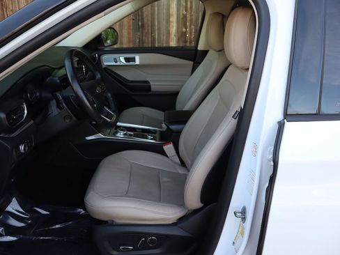 Used 2020 Ford Explorer Limited AWD/4WD image 19