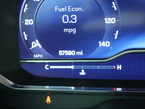 Used 2023 Chevrolet Suburban Premier RWD image 26