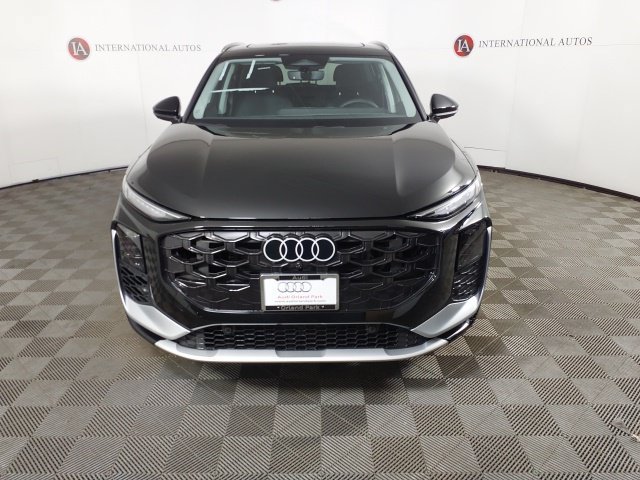 Used 2026 Audi Q3 quattro 2.0T AWD/4WD image 2