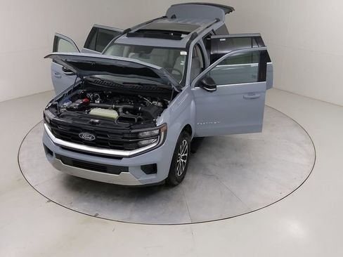 New 2025 Ford Expedition Platinum image 49