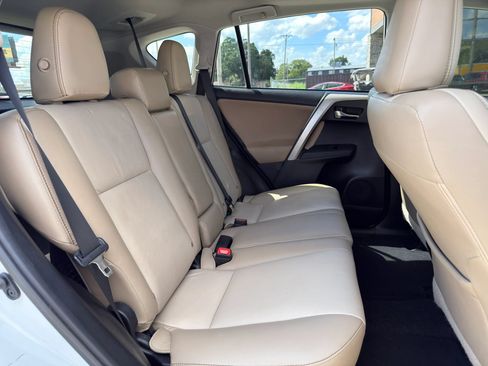 Used 2014 Toyota RAV4 XLE FWD image 18