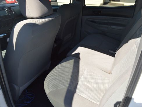Used 2013 Toyota Tacoma 4x4 Double Cab w/ Convenience Pkg image 15
