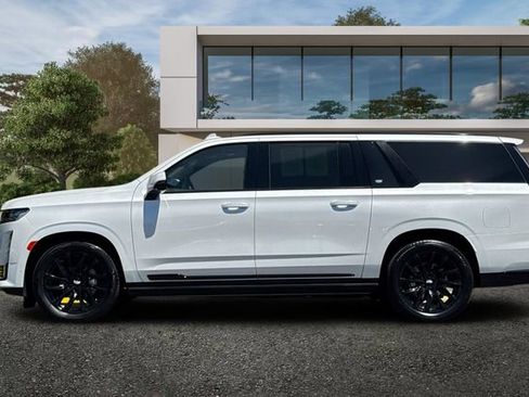 Certified 2023 Cadillac Escalade ESV Sport Platinum w/ LPO, ONYX Package AWD/4WD image 7