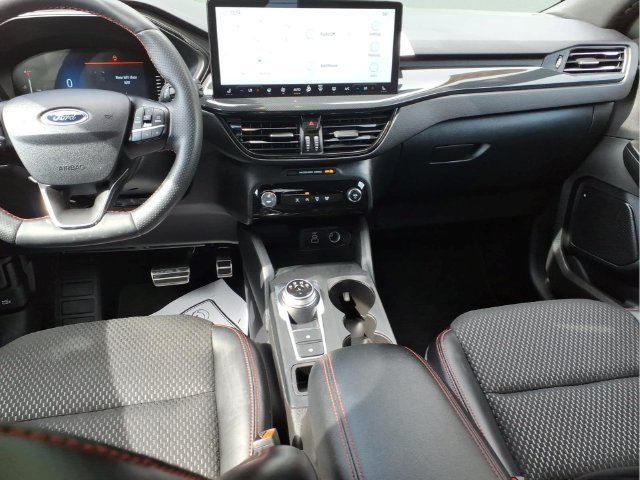 Used 2024 Ford Escape ST-Line w/ Tech Pack #1 AWD/4WD image 10