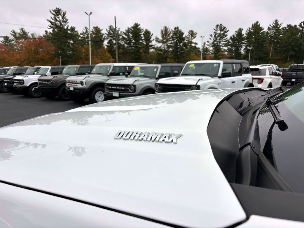 Used 2023 Chevrolet Silverado 1500 RST AWD/4WD image 11
