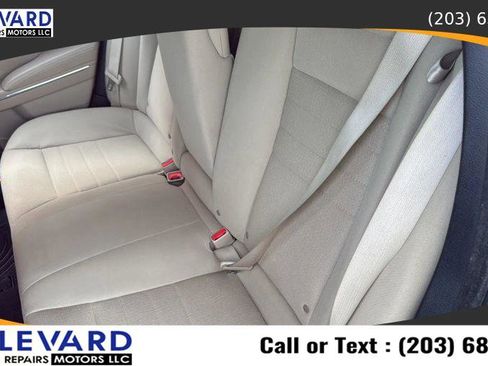 Used 2013 Dodge Charger SE w/ Sport Appearance Group image 29