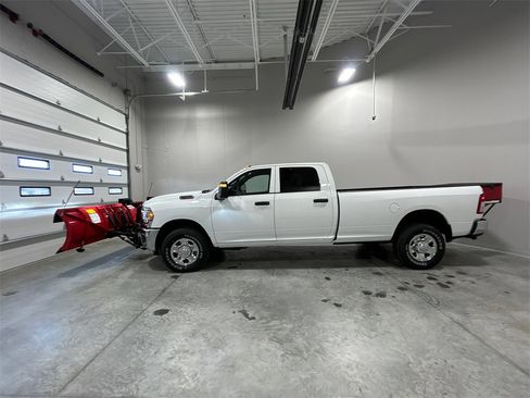 New 2024 RAM 2500 Tradesman w/ Chrome Appearance Group image 8