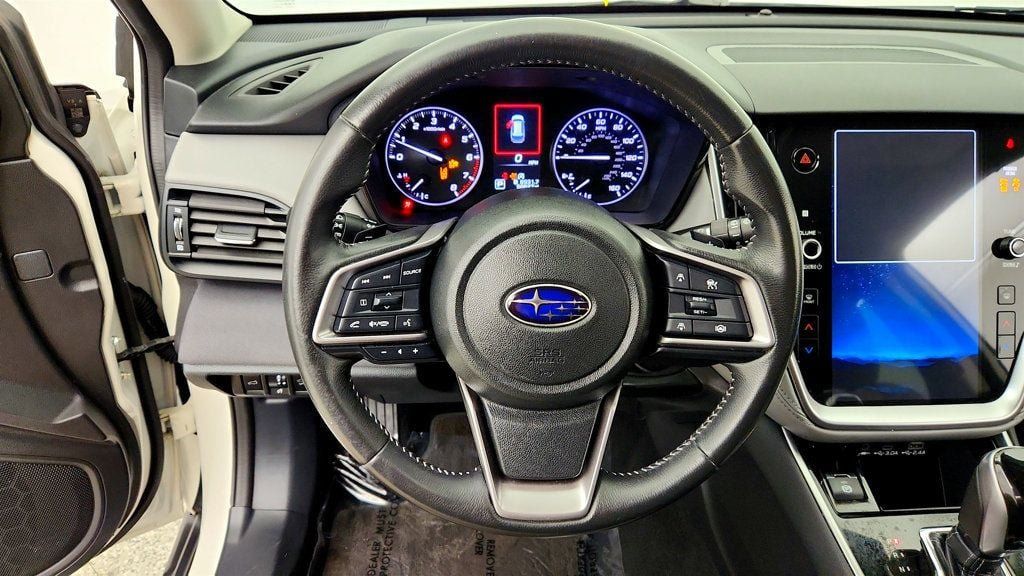 Used 2023 Subaru Outback Premium AWD/4WD image 13