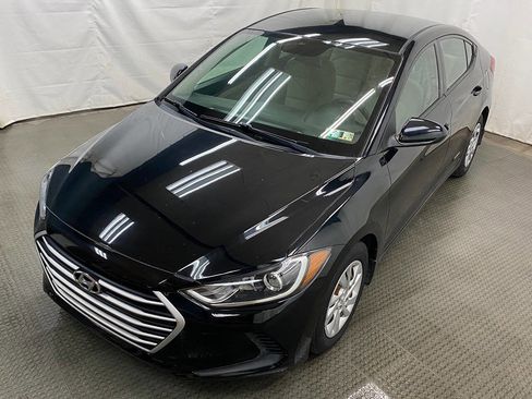 Used 2018 Hyundai Elantra SE w/ Winter Weather Package image 5