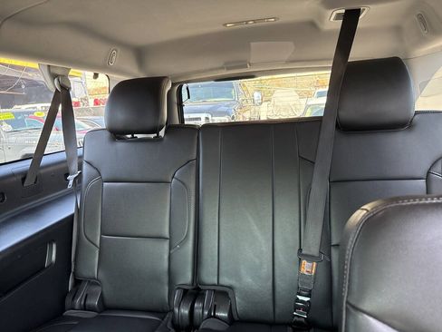 Used 2019 GMC Yukon XL SLT w/ HD Trailering Package RWD image 22
