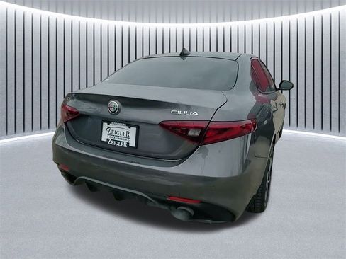 Used 2023 Alfa Romeo Giulia Veloce image 9