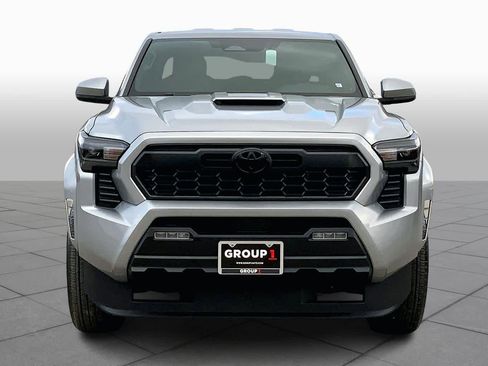 Used 2024 Toyota Tacoma TRD Sport image 4