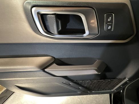 Used 2023 Ford Bronco Wildtrak image 20