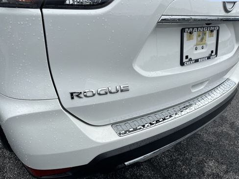 Used 2020 Nissan Rogue S AWD/4WD image 5