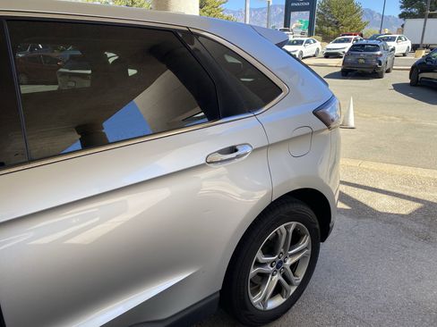 Used 2017 Ford Edge Titanium image 51