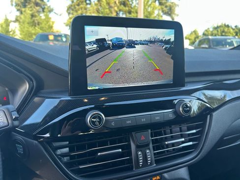 Used 2025 Ford Escape ST-Line image 19