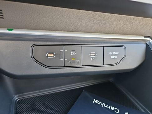 New 2026 Kia Carnival image 28