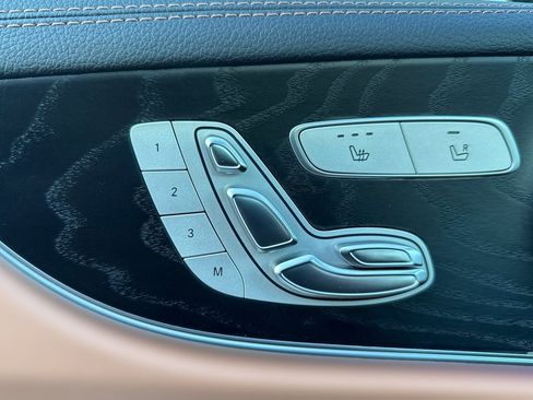 Used 2018 Mercedes-Benz E 400 Coupe image 23