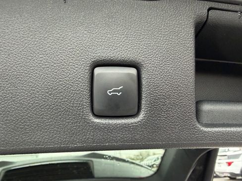 Used 2024 Ford Escape ST-Line image 13