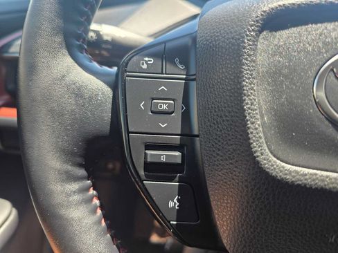 Used 2023 Toyota Prius Prime FWD image 33