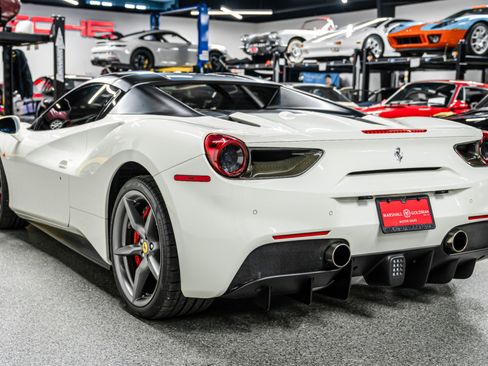 Used 2018 Ferrari 488 Spider image 39