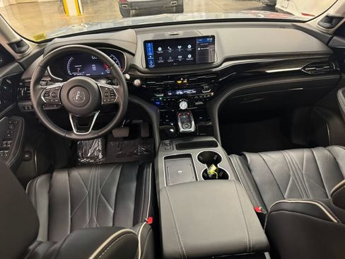 Certified 2026 Acura MDX SH-AWD w/ Advance Package image 15