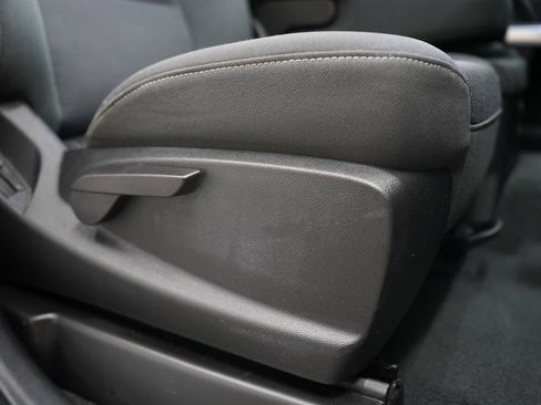 Used 2019 Chevrolet Silverado 1500 LT AWD/4WD image 27