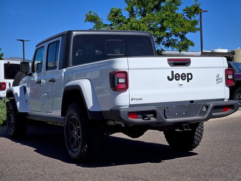 New 2025 Jeep Gladiator Sport AWD/4WD image 3