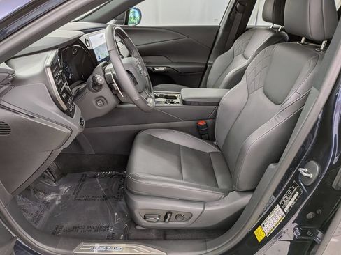 Certified 2025 Lexus RX 350 Premium w/ Convenience Package AWD/4WD image 15