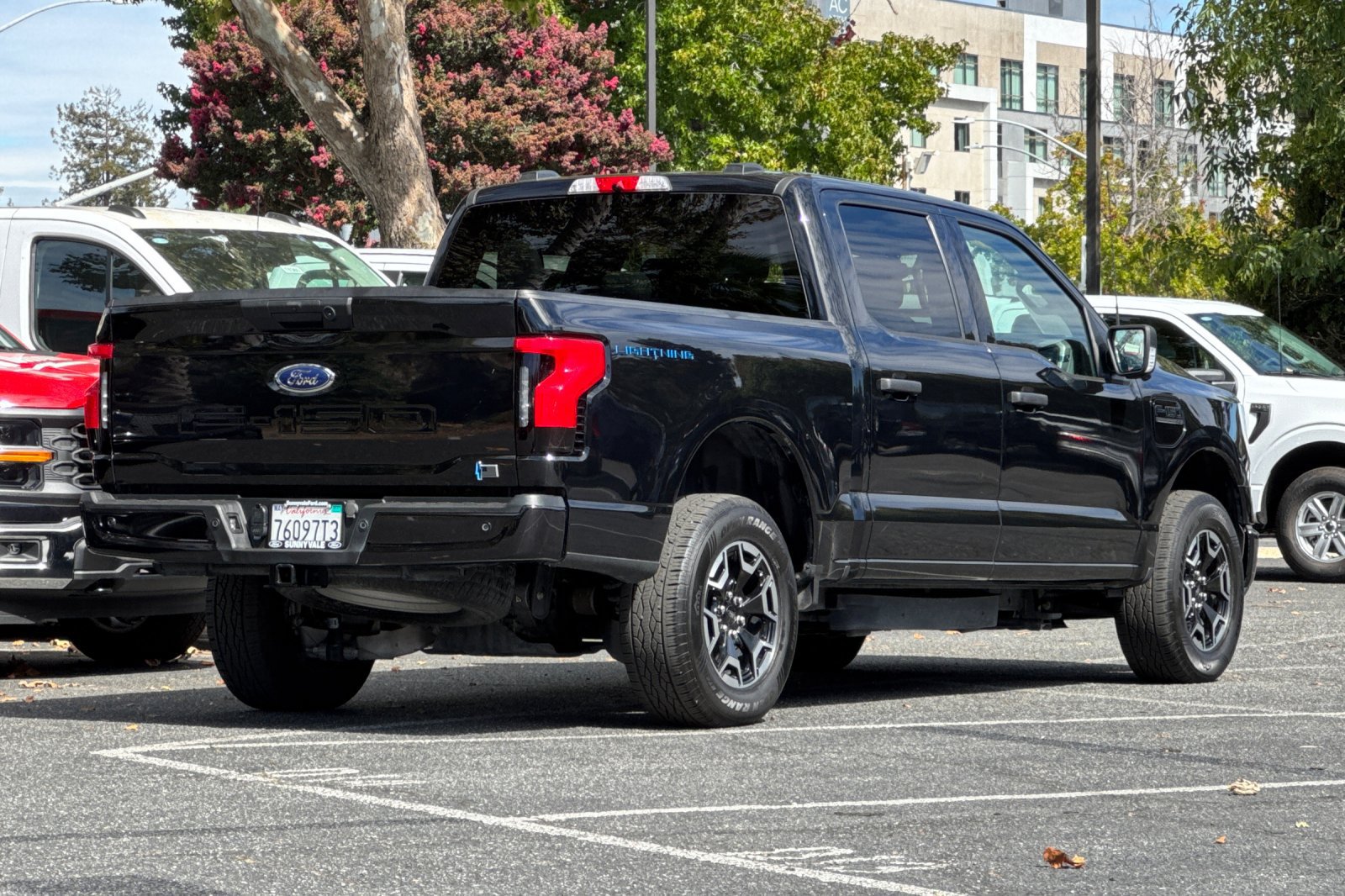 Certified 2023 Ford F150 Lightning XLT AWD/4WD image 4