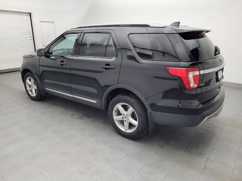 Used 2016 Ford Explorer XLT w/ Equipment Group 201A AWD/4WD image 3