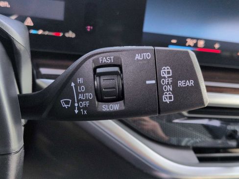 Used 2026 BMW X5 xDrive40i w/ M Sport Package image 28