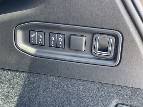 New 2026 Cadillac Vistiq Sport image 6