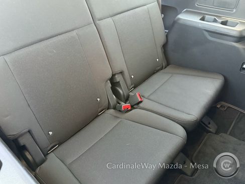 Used 2025 Hyundai Santa Fe SE FWD image 16