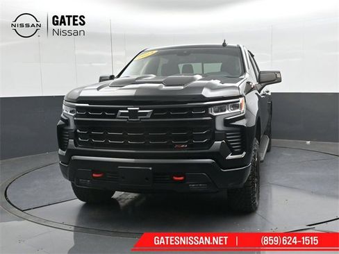 Used 2024 Chevrolet Silverado 1500 LT Trail Boss w/ Convenience Package II image 6