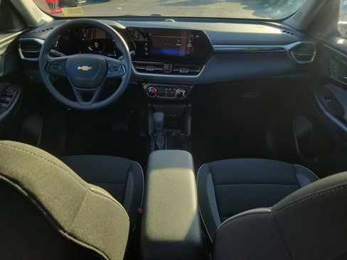 Used 2024 Chevrolet TrailBlazer LT w/ Driver Confidence Package image 20