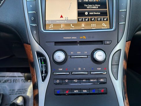 Used 2017 Lincoln MKX Reserve w/ Luxury Package image 26