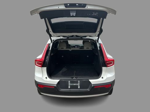 Used 2022 Volvo XC40 T5 Momentum AWD/4WD image 20