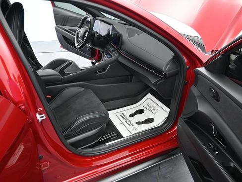 Used 2025 Hyundai Elantra N FWD image 17