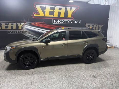 Used 2025 Subaru Outback Wilderness AWD/4WD image 3