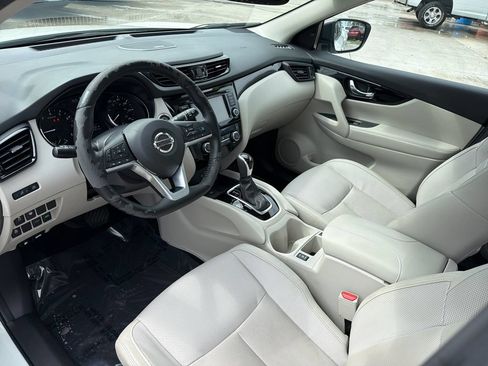 Certified 2021 Nissan Rogue Sport SL w/ Premium Package FWD image 14