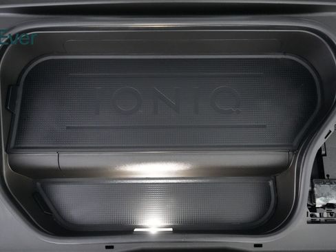 Used 2023 Hyundai Ioniq 6 Limited w/ Cargo Package RWD image 26