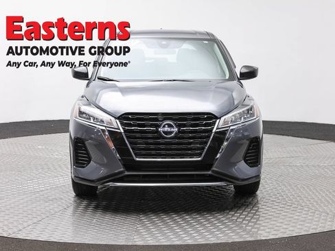 Used 2024 Nissan Kicks S FWD image 2