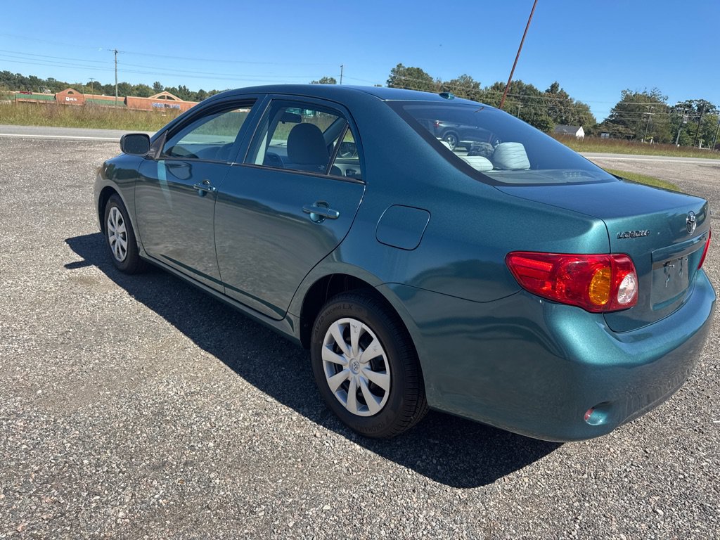 Used 2010 Toyota Corolla LE w/ All Weather Guard Pkg FWD image 6